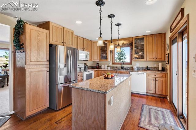 12360 Mesa View Road, Larkspur, CO 80118