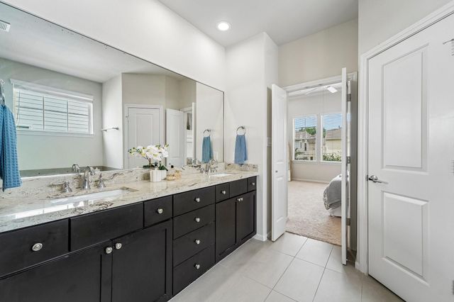 1010 W 24th Street O, Houston, TX 77008