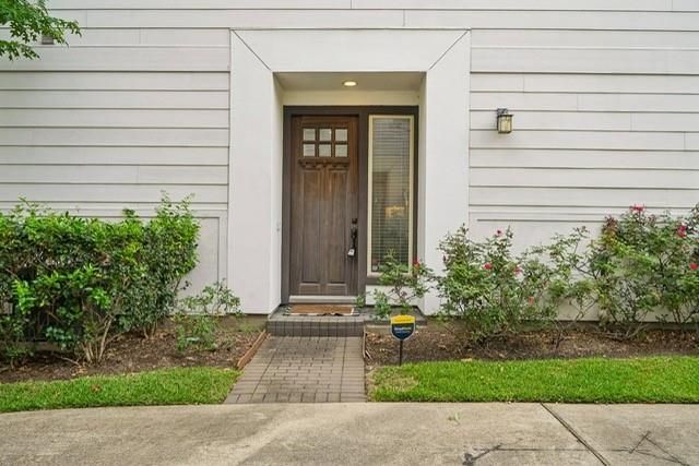 1010 W 24th Street O, Houston, TX 77008