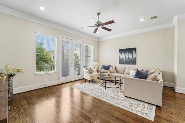 1010 W 24th Street O, Houston, TX 77008