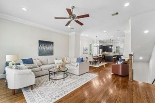 1010 W 24th Street O, Houston, TX 77008