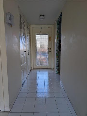 9900 Sunrise Lakes Boulevard 110, Sunrise, FL 33322