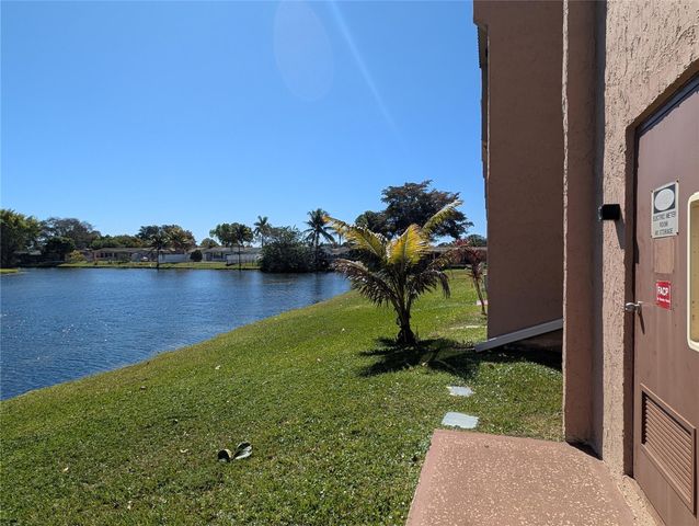 9900 Sunrise Lakes Boulevard 110, Sunrise, FL 33322