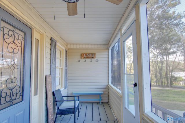 1129 Honeycomb Road, Grant, AL 35747