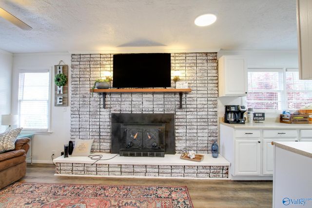 1129 Honeycomb Road, Grant, AL 35747