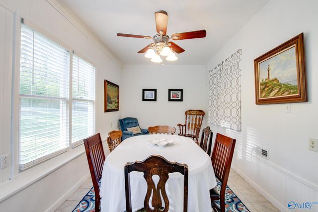 1129 Honeycomb Road, Grant, AL 35747