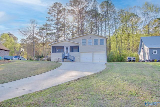 1129 Honeycomb Road, Grant, AL 35747