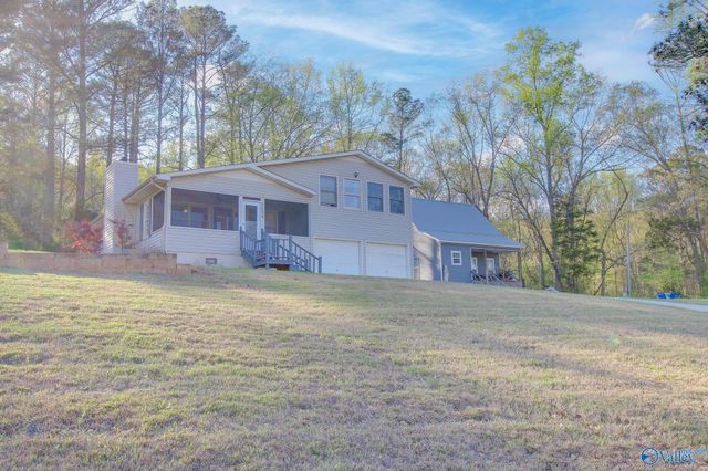 1129 Honeycomb Road, Grant, AL 35747
