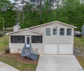 1129 Honeycomb Road, Grant, AL 35747