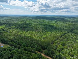 3898 Christy Mine Road, Bourbon, MO 65441