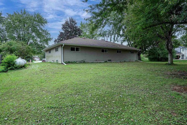 4939 N MEADE STREET, Appleton, WI 54913