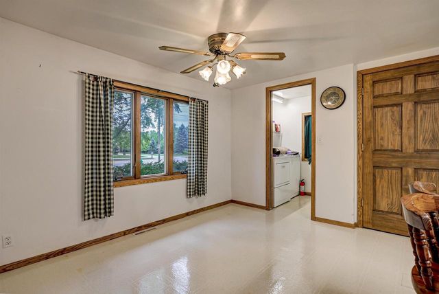 4939 N MEADE STREET, Appleton, WI 54913