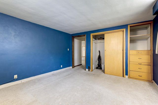 4939 N MEADE STREET, Appleton, WI 54913