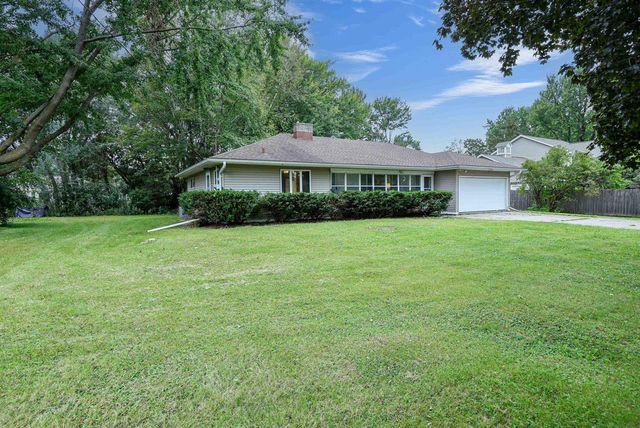 4939 N MEADE STREET, Appleton, WI 54913