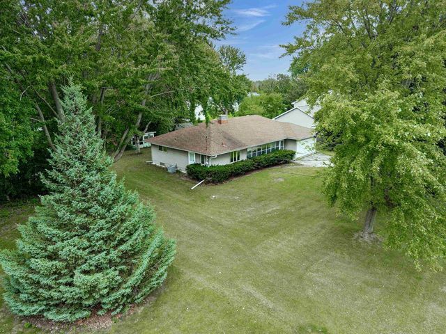 4939 N MEADE STREET, Appleton, WI 54913