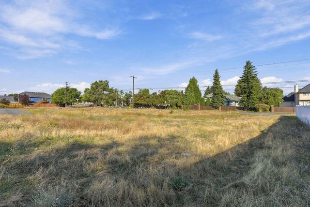 8612 N Panorama Dr, Spokane, WA 99208