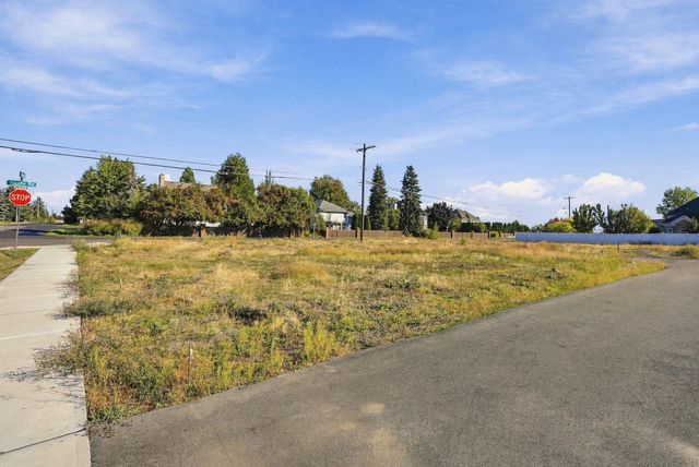 8612 N Panorama Dr, Spokane, WA 99208