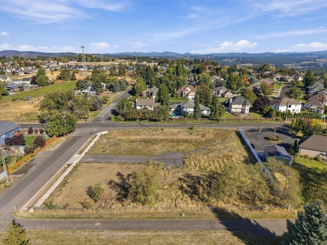 8612 N Panorama Dr, Spokane, WA 99208