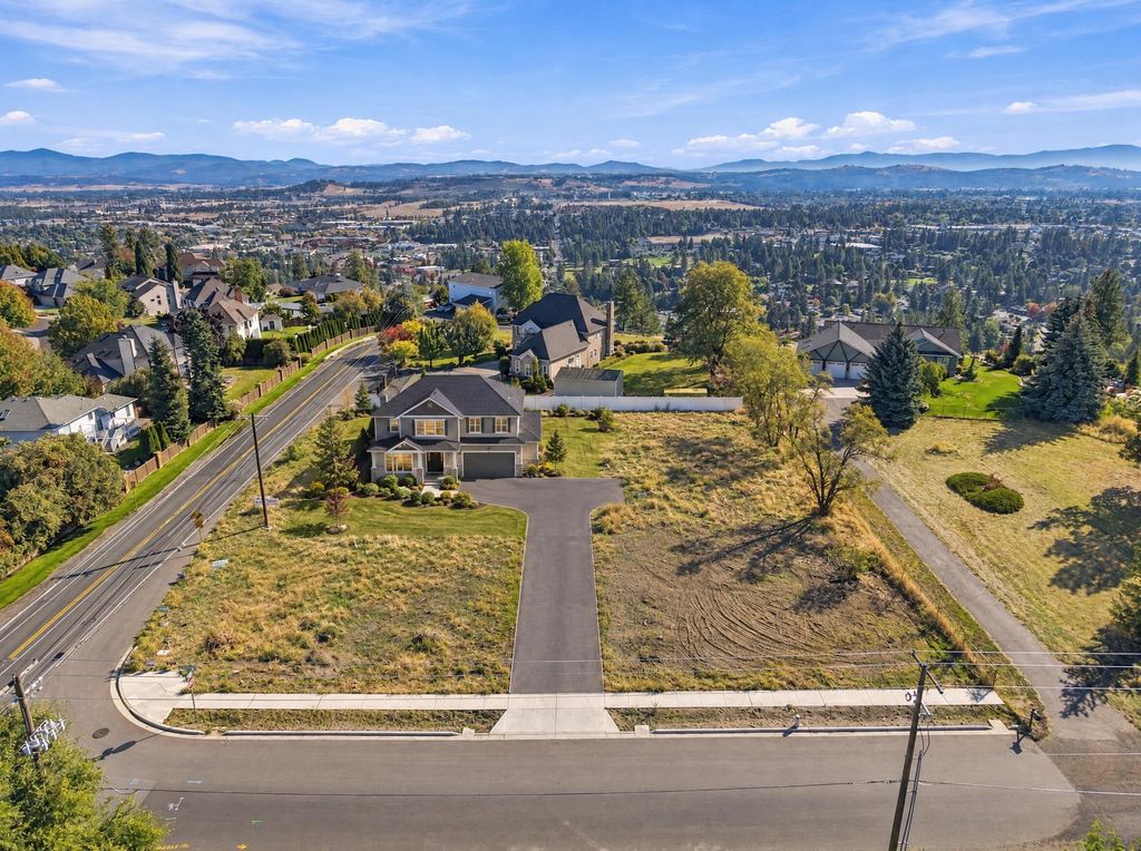 8612 N Panorama Dr, Spokane, WA 99208