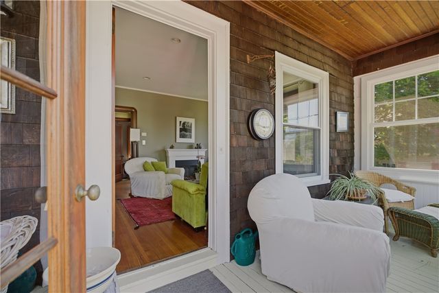1536 Main Road, Tiverton, RI 02878