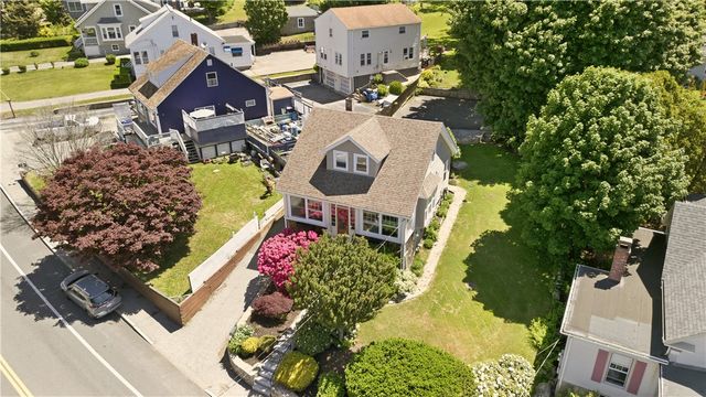 1536 Main Road, Tiverton, RI 02878