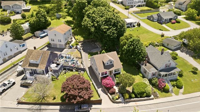 1536 Main Road, Tiverton, RI 02878