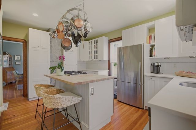1536 Main Road, Tiverton, RI 02878