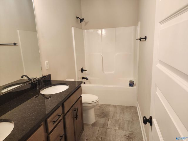 26333 Kennesaw Bluff Drive, Athens, AL 35613