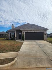 26333 Kennesaw Bluff Drive, Athens, AL 35613
