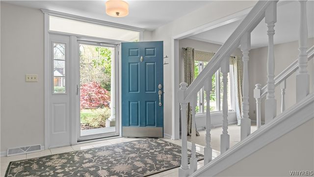 180 Curley Drive, Orchard Park, NY 14127