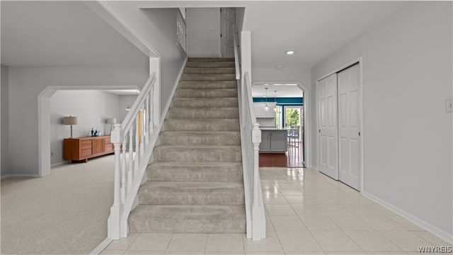 180 Curley Drive, Orchard Park, NY 14127