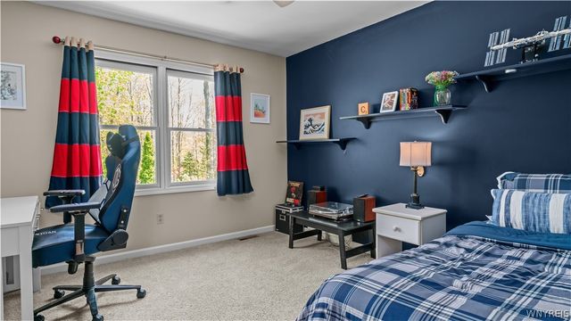 180 Curley Drive, Orchard Park, NY 14127