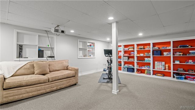 180 Curley Drive, Orchard Park, NY 14127