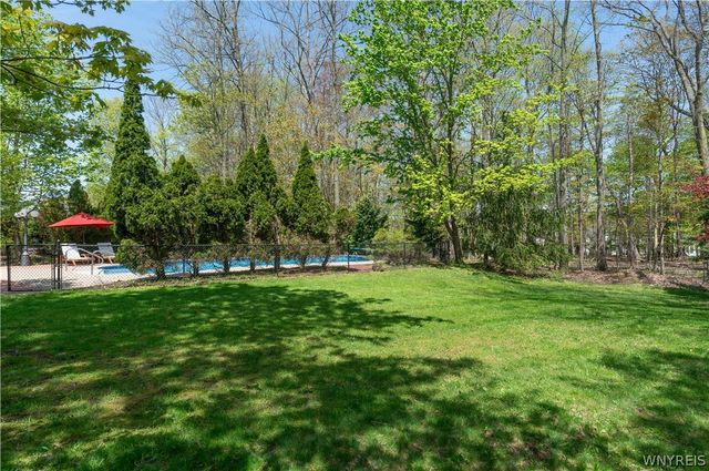 180 Curley Drive, Orchard Park, NY 14127
