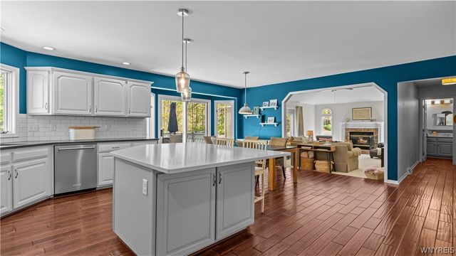 180 Curley Drive, Orchard Park, NY 14127