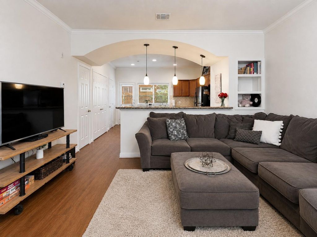 1198 Jones Butler Road 2708, College Station, TX 77840