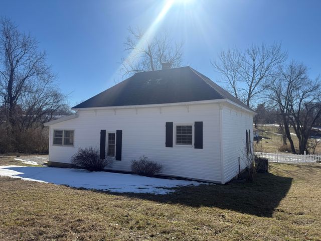 504 W Washington Avenue, Ava, MO 65608
