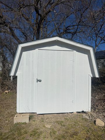 504 W Washington Avenue, Ava, MO 65608