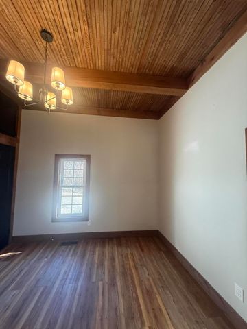 504 W Washington Avenue, Ava, MO 65608