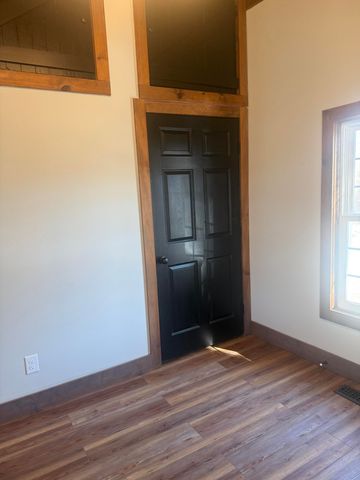 504 W Washington Avenue, Ava, MO 65608