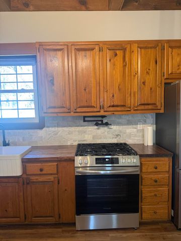 504 W Washington Avenue, Ava, MO 65608