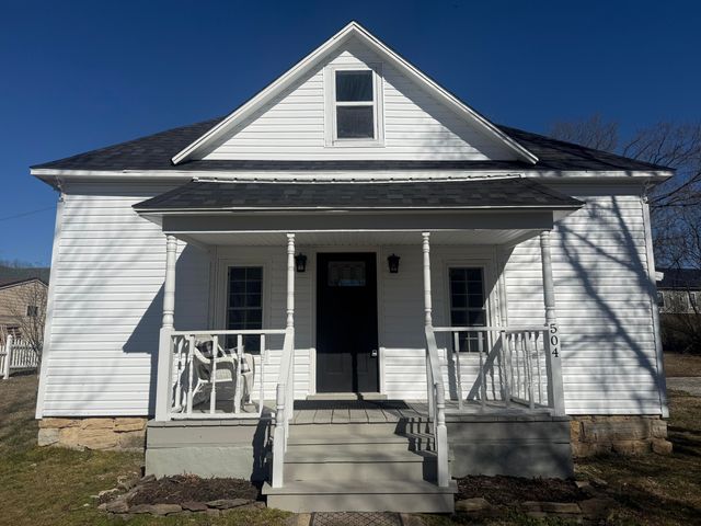 504 W Washington Avenue, Ava, MO 65608