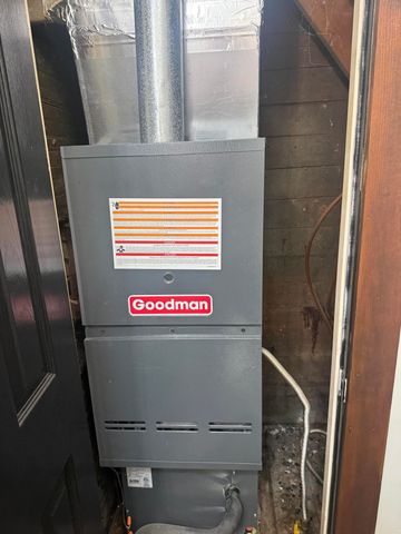 504 W Washington Avenue, Ava, MO 65608