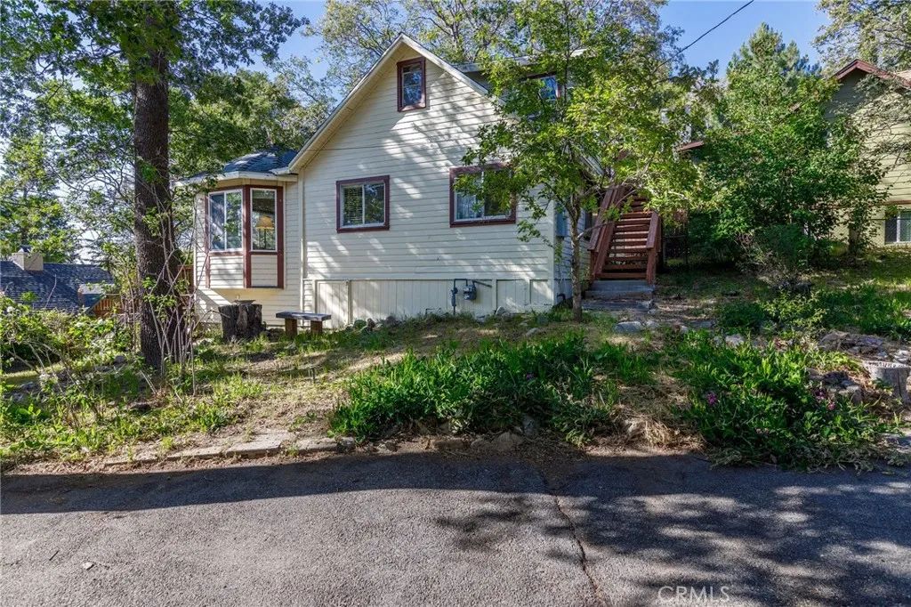 29288 Lake View, Cedar Glen, CA 92321
