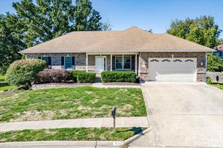 503 HIMALAYAS DR, Columbia, MO 65203