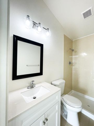 2091 15th Ave, Sacramento, CA 95822