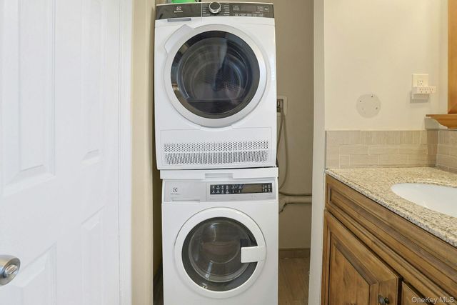 3 Church Lane P, Valley Cottage, NY 10989