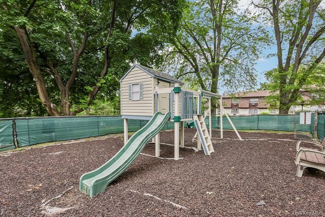 3 Church Lane P, Valley Cottage, NY 10989