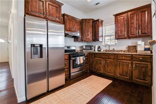 742 N 5th Street, Rogers, AR 72756