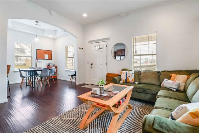 742 N 5th Street, Rogers, AR 72756